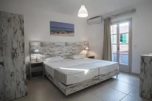 Evina Room And Villas