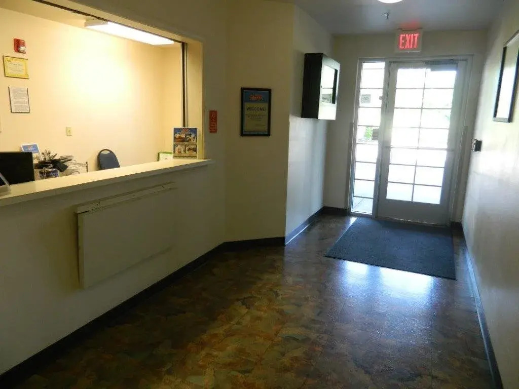 WoodSpring Suites Bentonville
