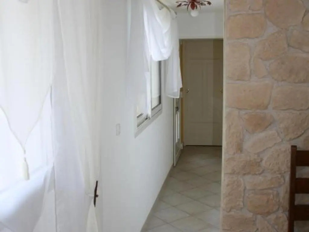 Maison rénovée près de lAllier avec grand jardin - FR-1-489-110