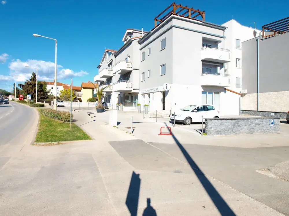 Apartment 1819