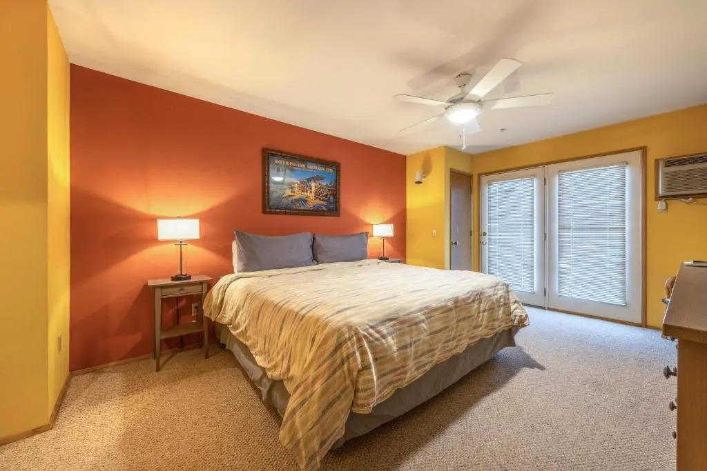 15 Lodge Condo with Hood River Bridge View by RedAwning