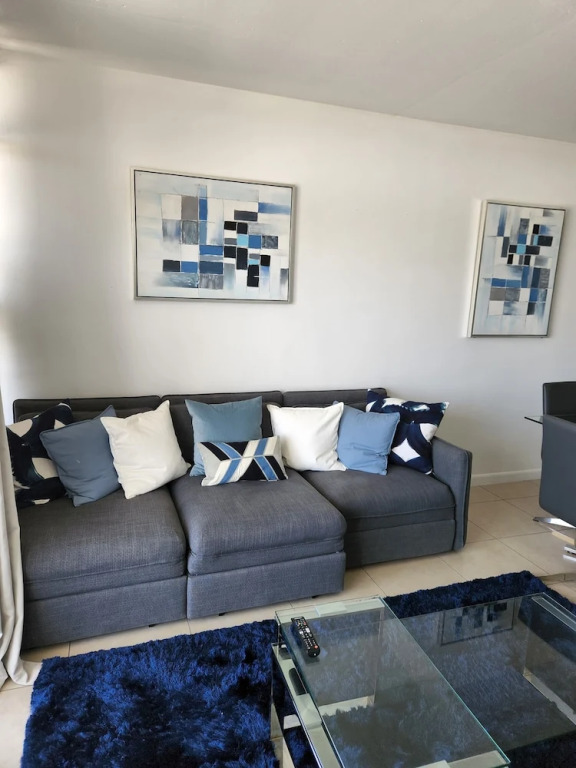 Wonderful 1 bedroom condo in Midtown