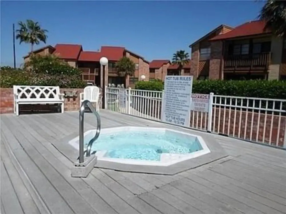Hipnautic 2 Bedroom Condo