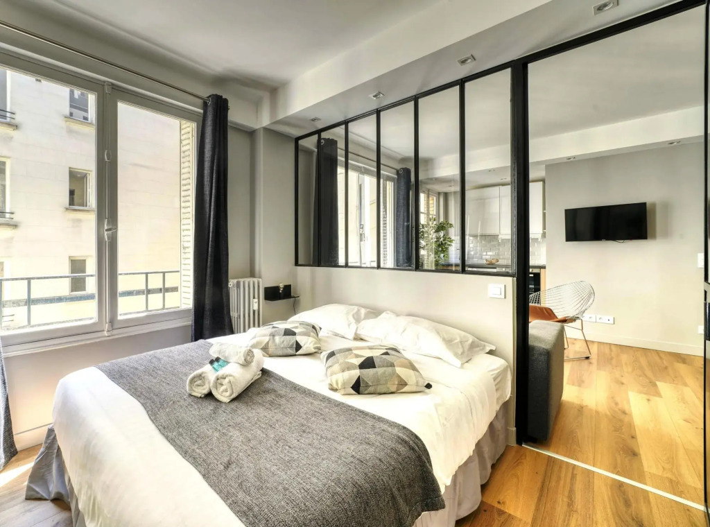 Magnifique appartement - Avenue Matignon  - B 1628