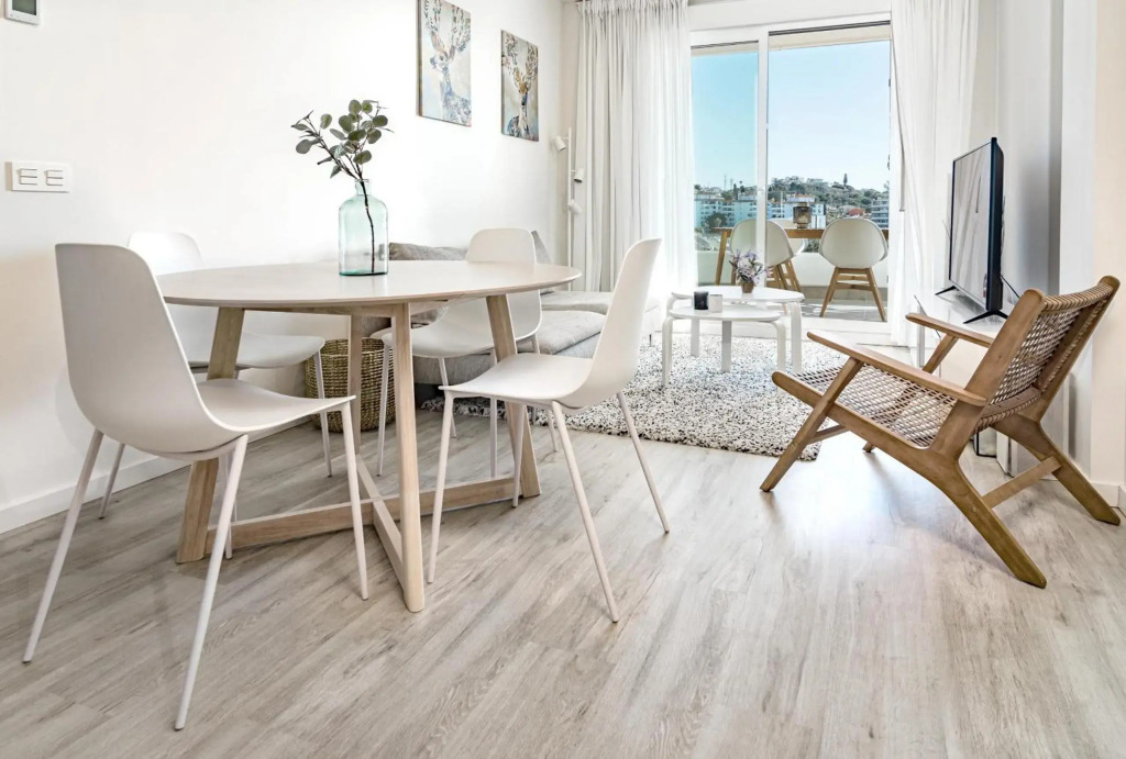 JG- Top Modern Apartment in Nueva Andalucia