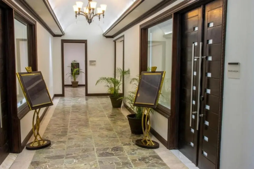 Sago Palm Hotel
