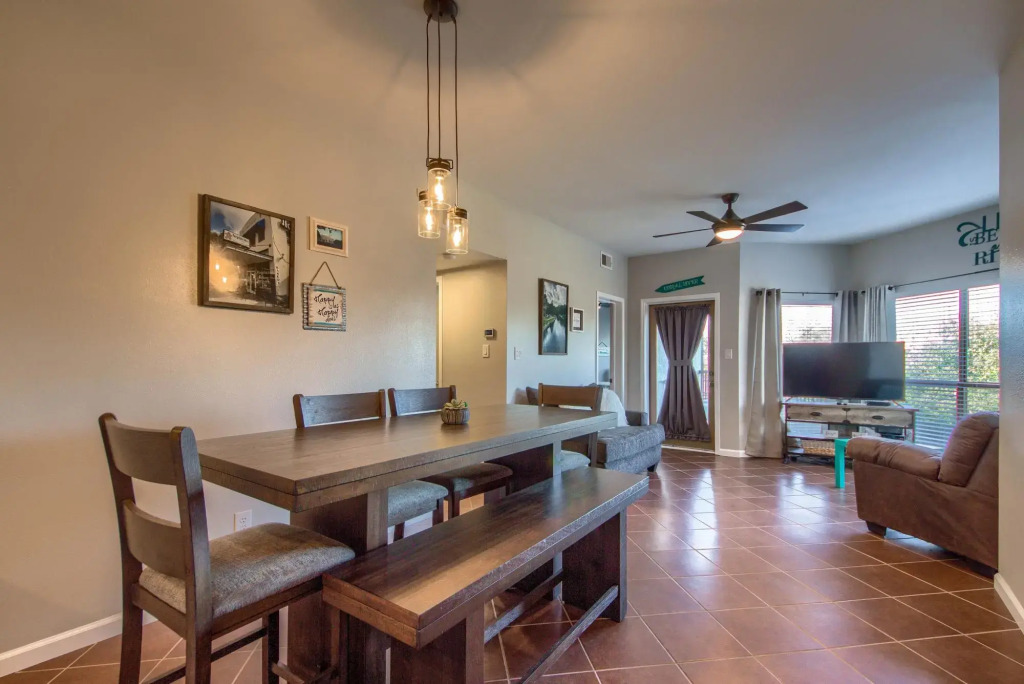 Ripley River Haus IC 302
