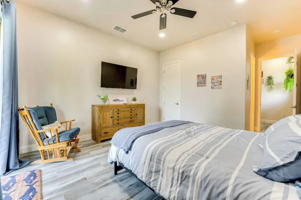 Luxe Waterfront Home w/ Boat Slip in New Braunfels