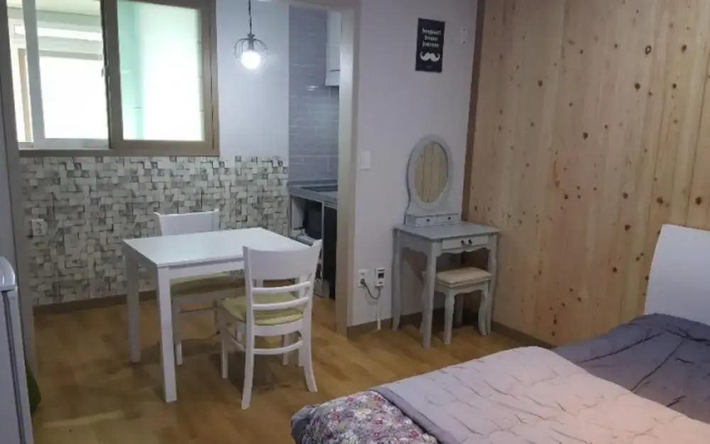 Cheongdo Persimmon Ville Pension(청도감마을펜션)