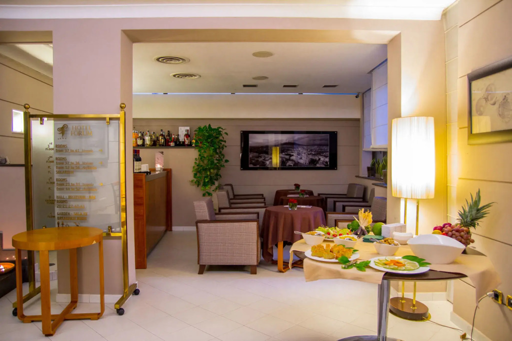 Hotel Forum