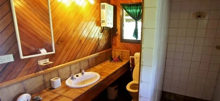Dolphin Bay Divers Bungalow