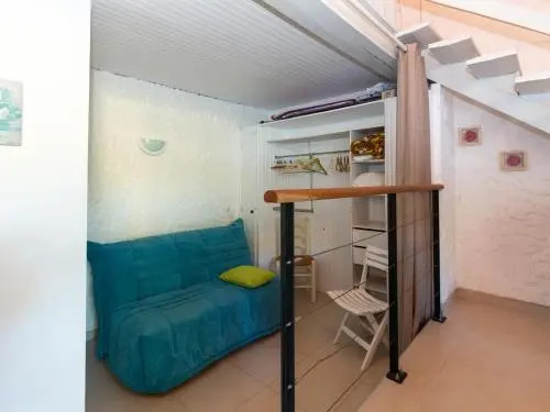Studio en Duplex sous la Pinède et Proche de la Plage - FR-1-239-394
