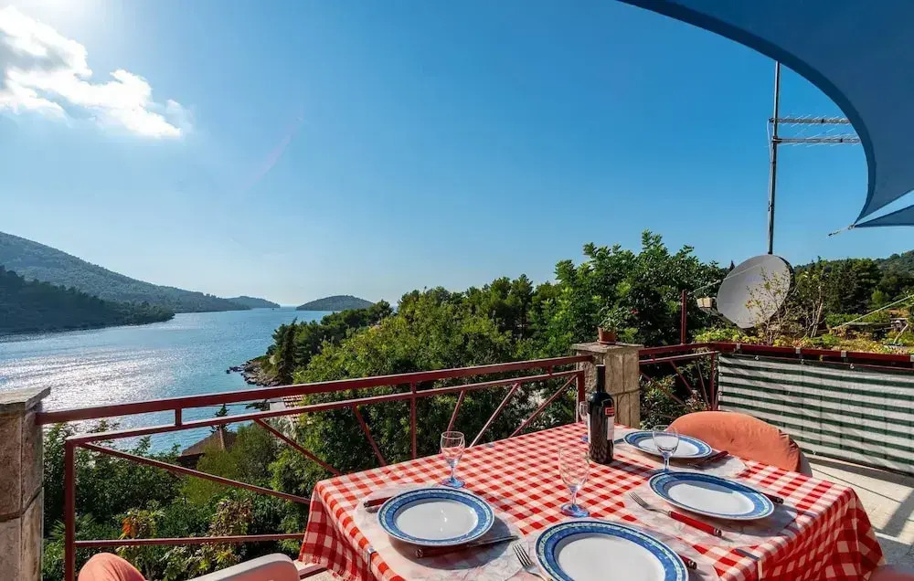 Sea View Apartment With Terrase Vl