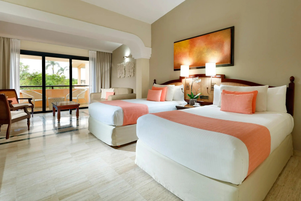 Grand Palladium Select White Sand Resort & Spa - All Inclusive