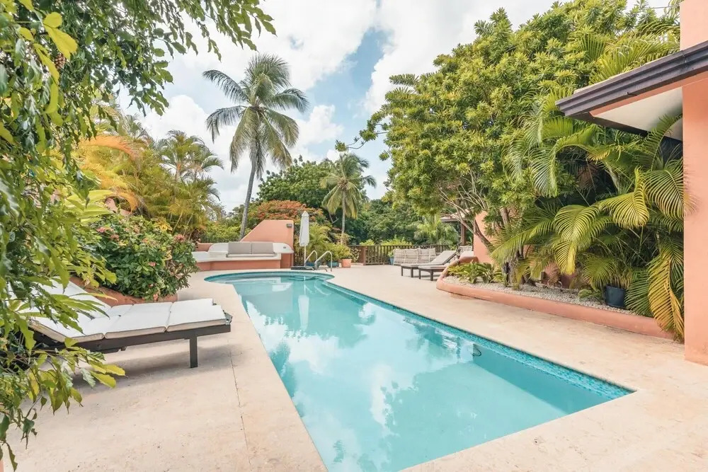 Fun in the sun Classic Villa at Los Lagos in Casa de Campo