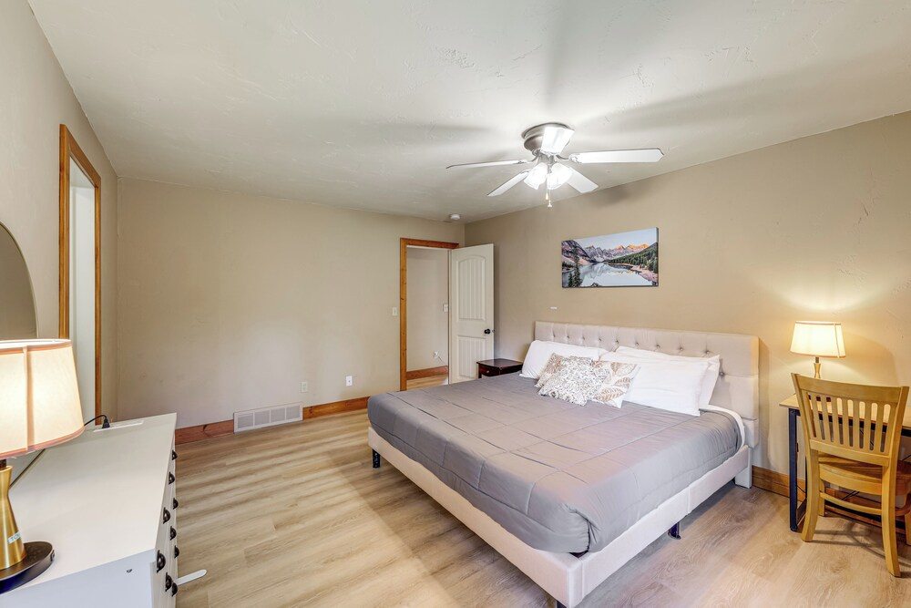 Columbia Falls Private Retreat: Pool Table & Deck!