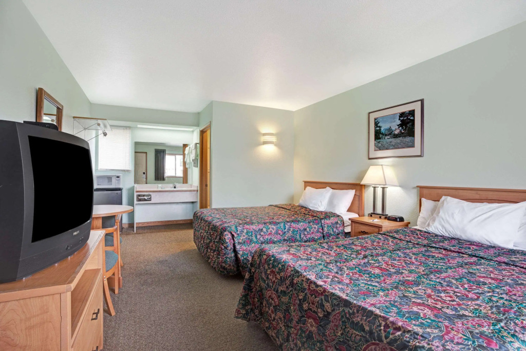 Travelodge by Wyndham Seattle North of Downtown