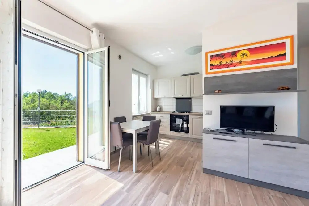 JOIVY Villa Guanna - Charming Flat with Garden