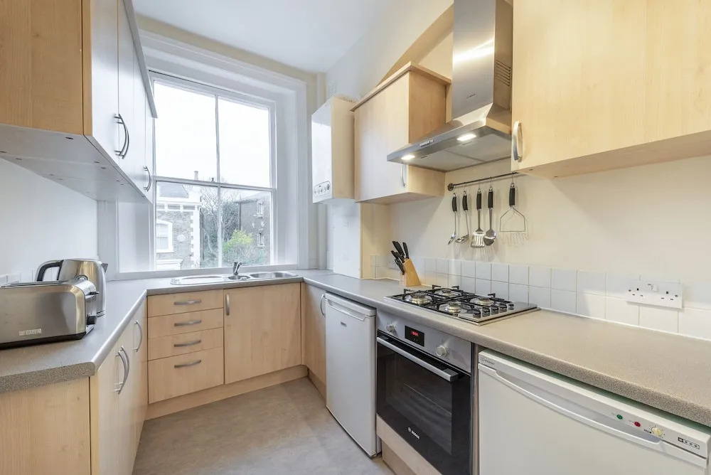 Charming 1BR apt in victorian building close to Hampstead Heath (DP3)