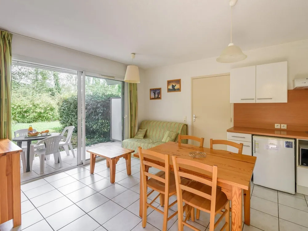 Countryside Stay Near Albi Vineyard