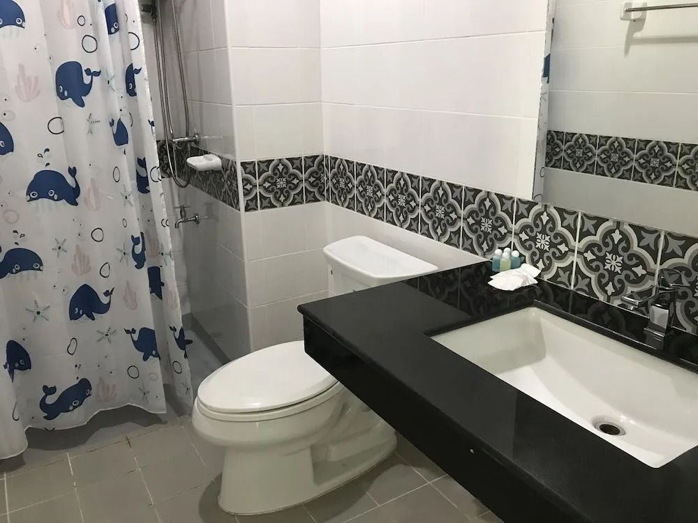 Naiyang Tour Room For Rent