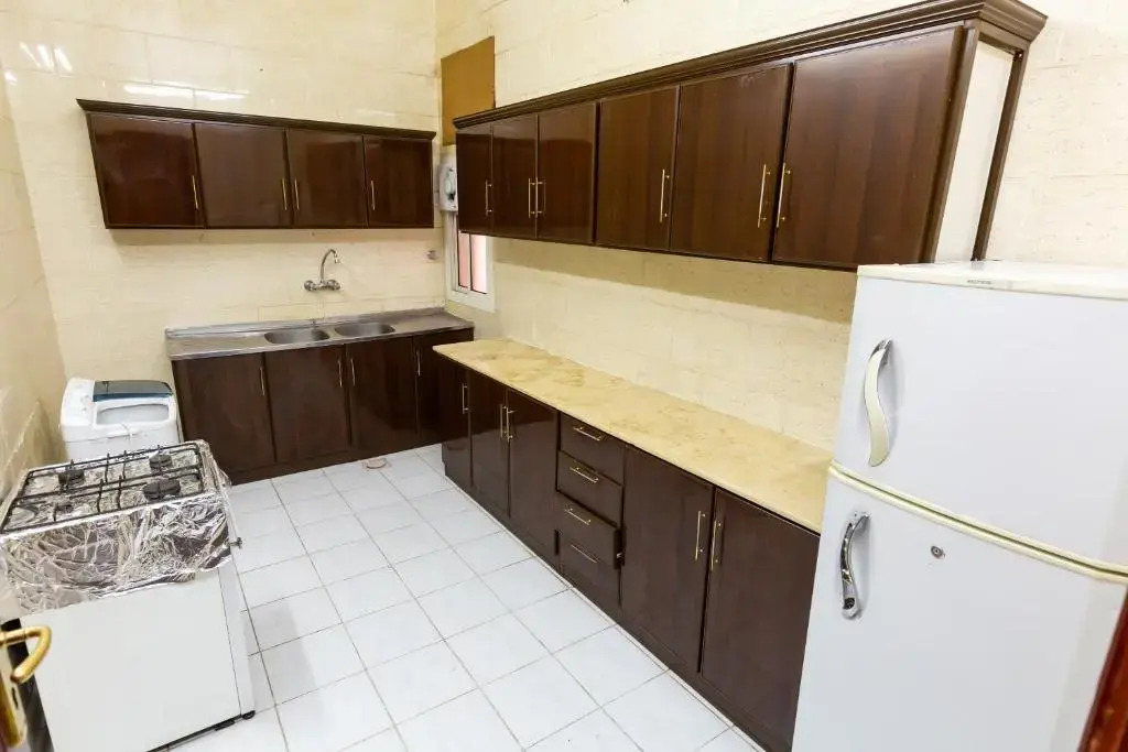 Al Eairy Furnished Apartments Al Madinah 8