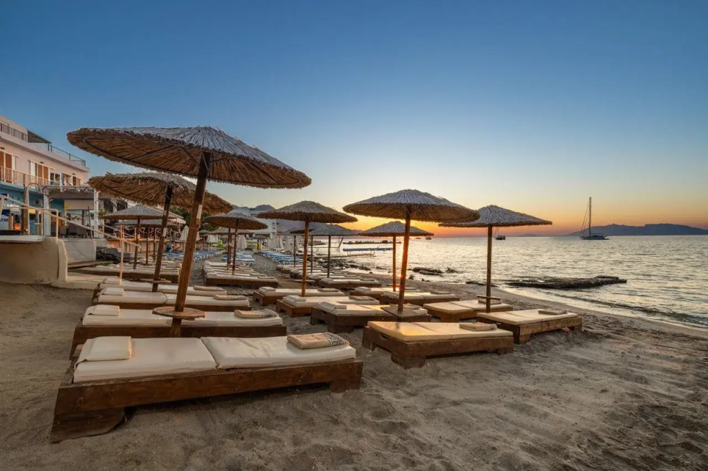 Cabana Blu Lifestyle Boutique Hotel & Suites