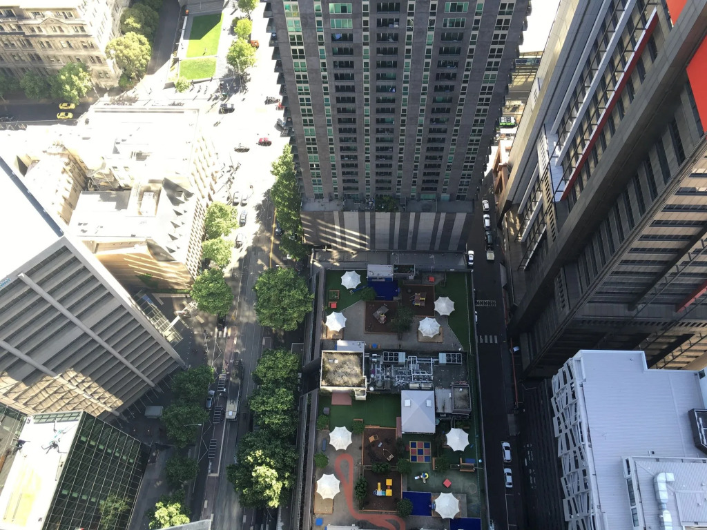 Melbourne SkyHigh Apartments