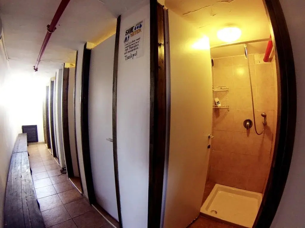 Overstay TLV Hostel