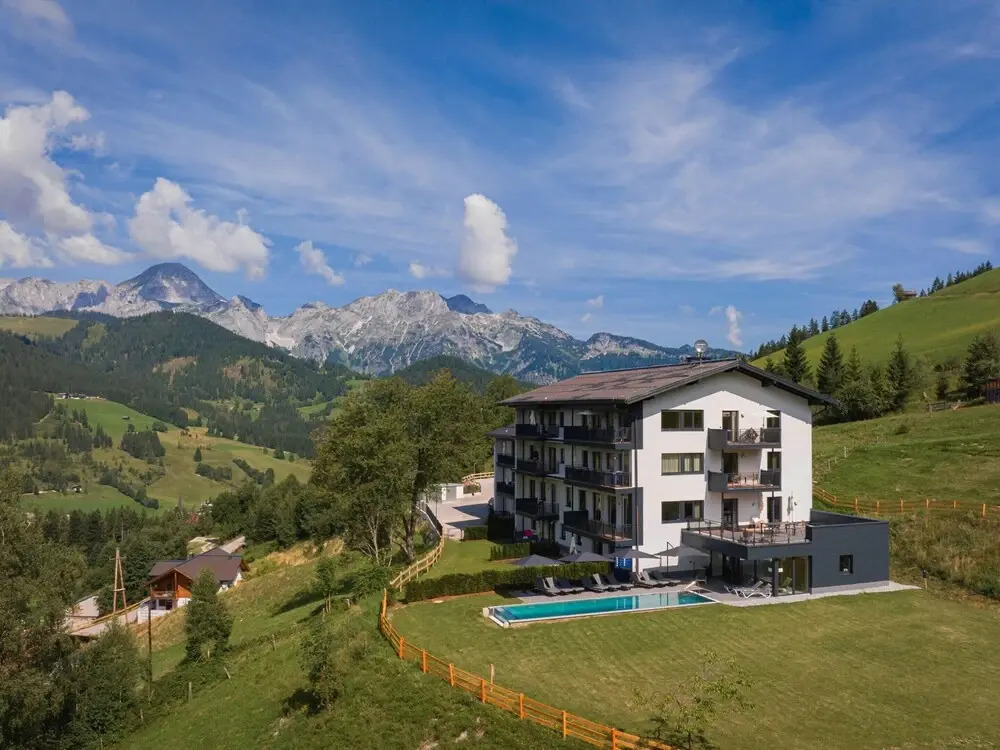 Superior Apartment With Shared Pool