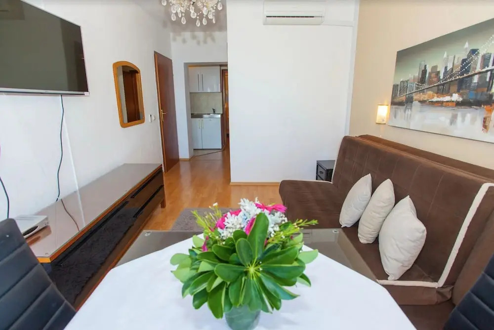 Apartments Beach Side Brela