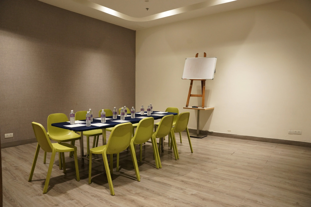 Holiday Inn Express Hyderabad HITEC City by IHG