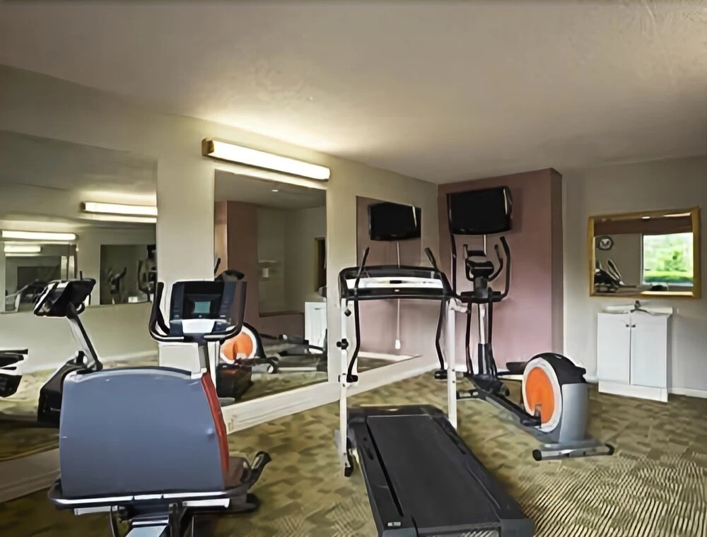 Days Inn by Wyndham Oil City Conference Center