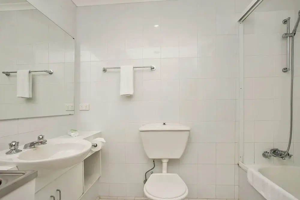 2/56 Lawson Street@Clarkes Beach