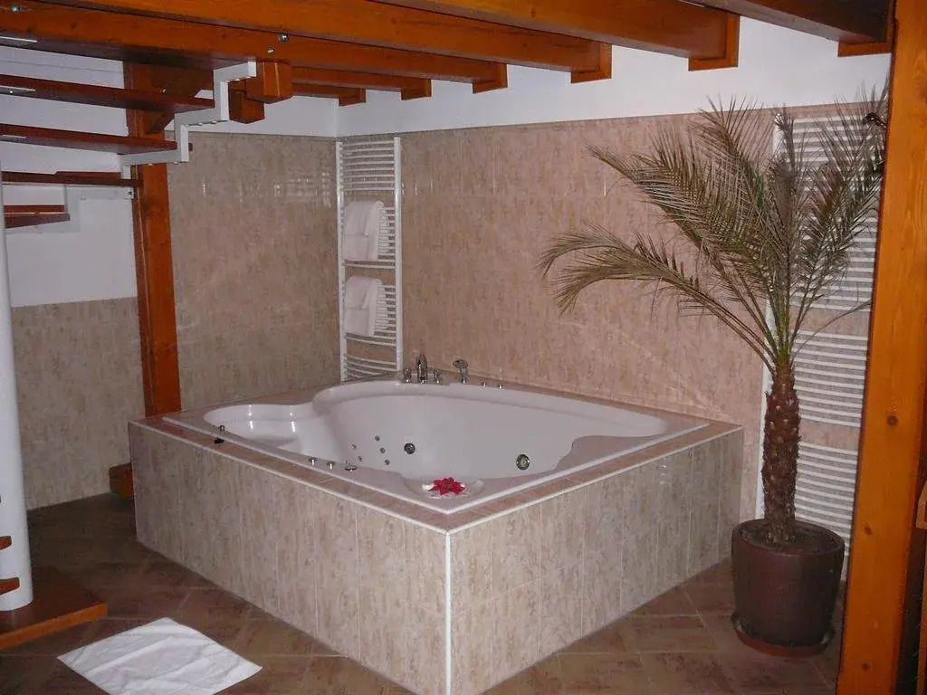 Hotel Zámeček Pod Hradem Starý Jičín 111