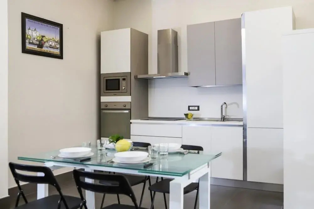 Palazzo Firrao - Stylish Apartment CAV