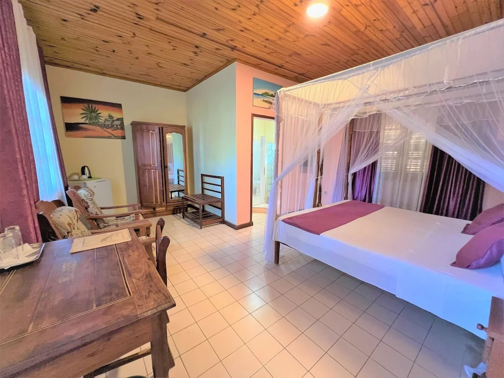 Victory Hotel & Restaurant Tulear