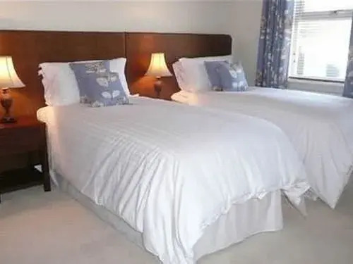 Grove House - BB