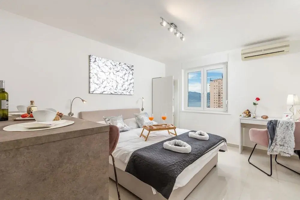 Apartment Consensus