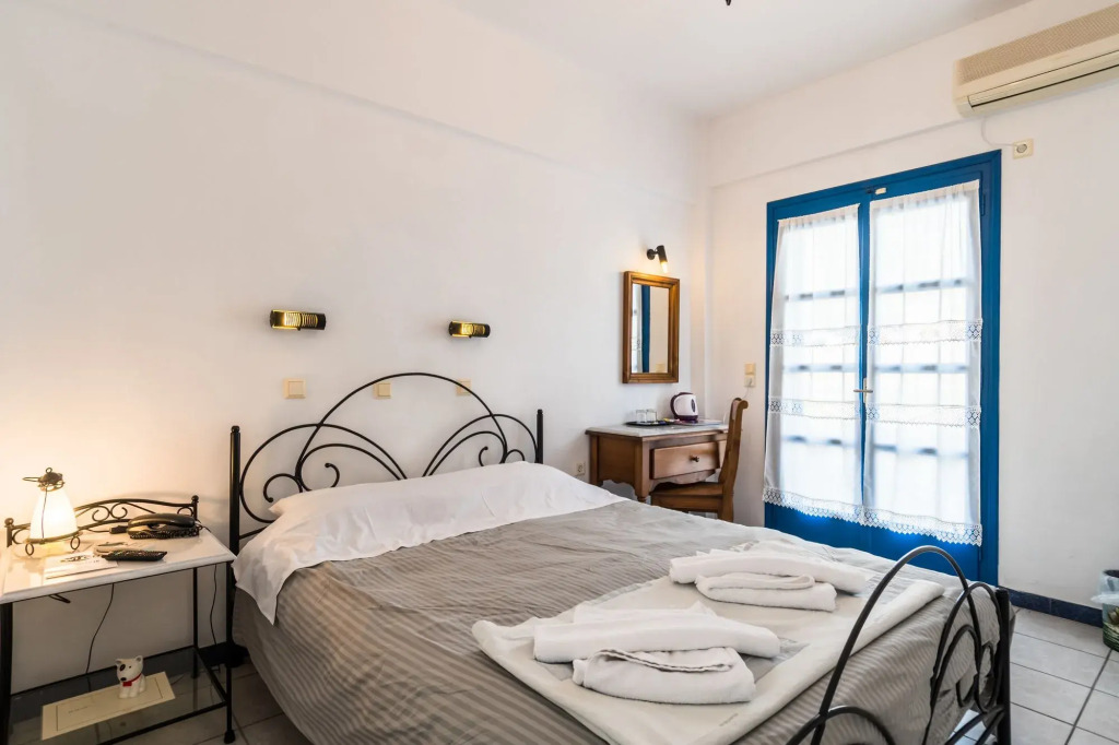 Irigeneia Hotel