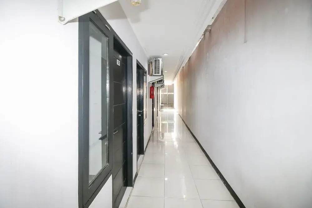 Airy Eco Syariah Bandara Juanda Letjen Wahono Sidoarjo