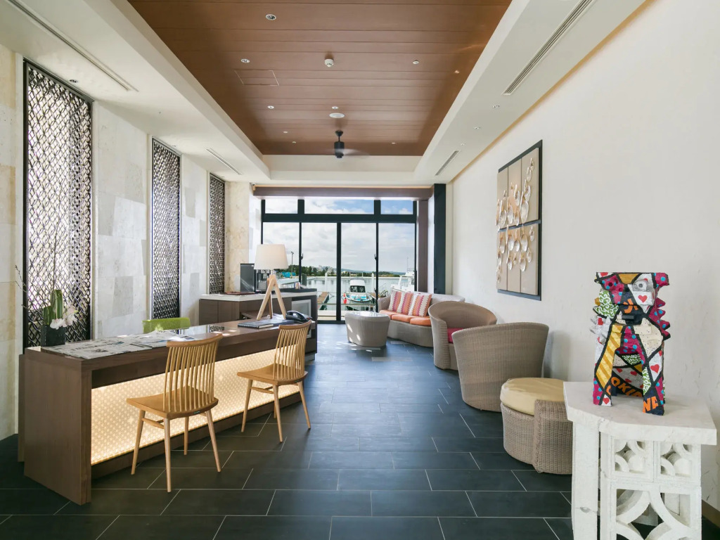 Sheraton Okinawa Sunmarina Resort