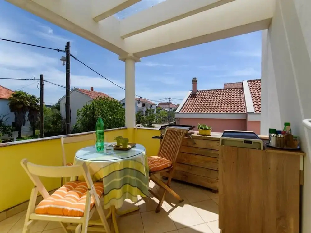 Alluring Apartment in Sukošan near Sea