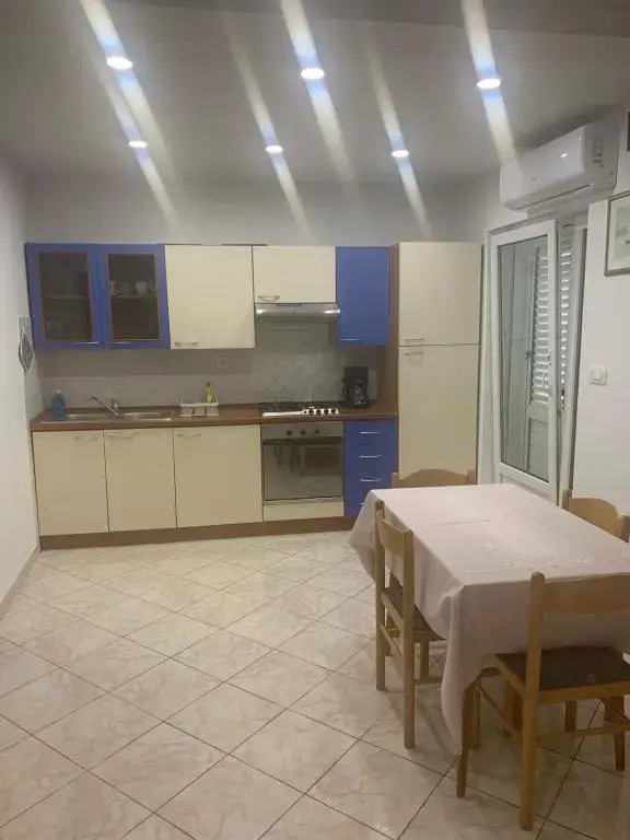 Skunca’s house