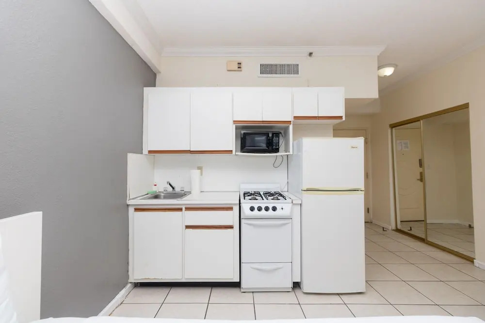 549 City View Hollywood Beach