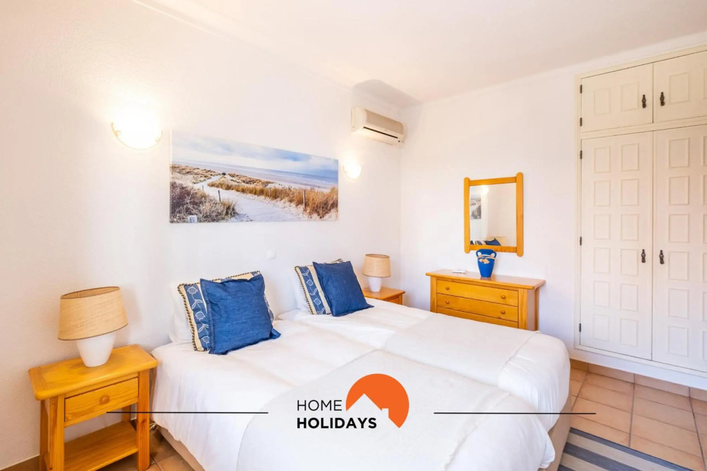 #014 Cozy Flat Only 5m Walk NewTown w pool