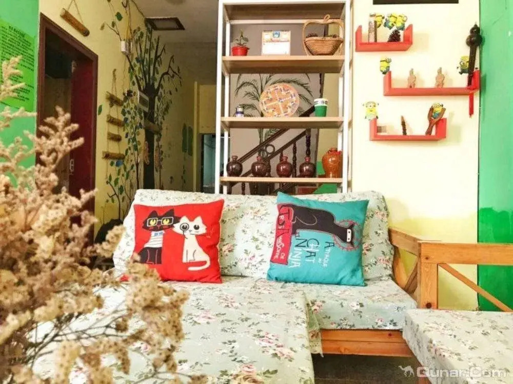 Yatou Backpacker Hostel
