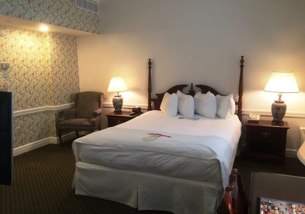 Perry Hotel