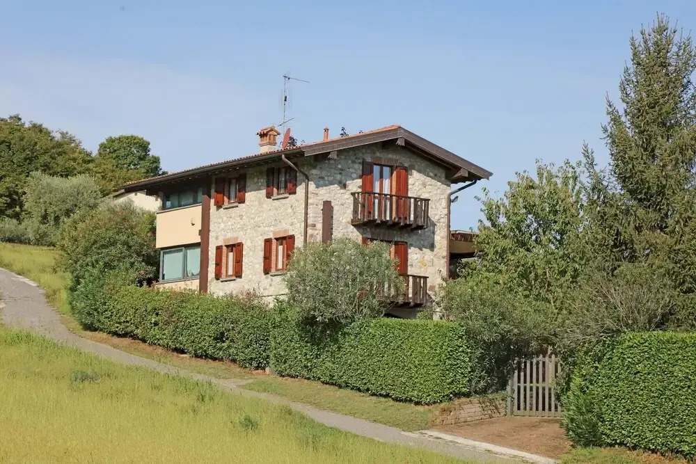 Villa Girasole in Polpenazze del Garda
