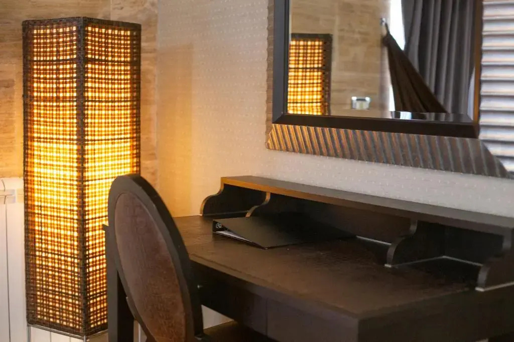 Eclat Luxury Hotel